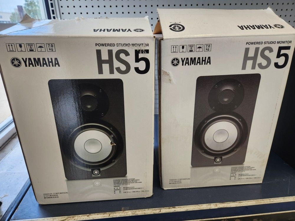 Yamaha HS5 Powered Studio Monitor Pair