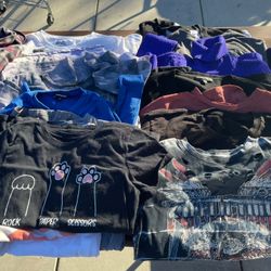 Women’s Clothing Lot Sz Sm Med Lg