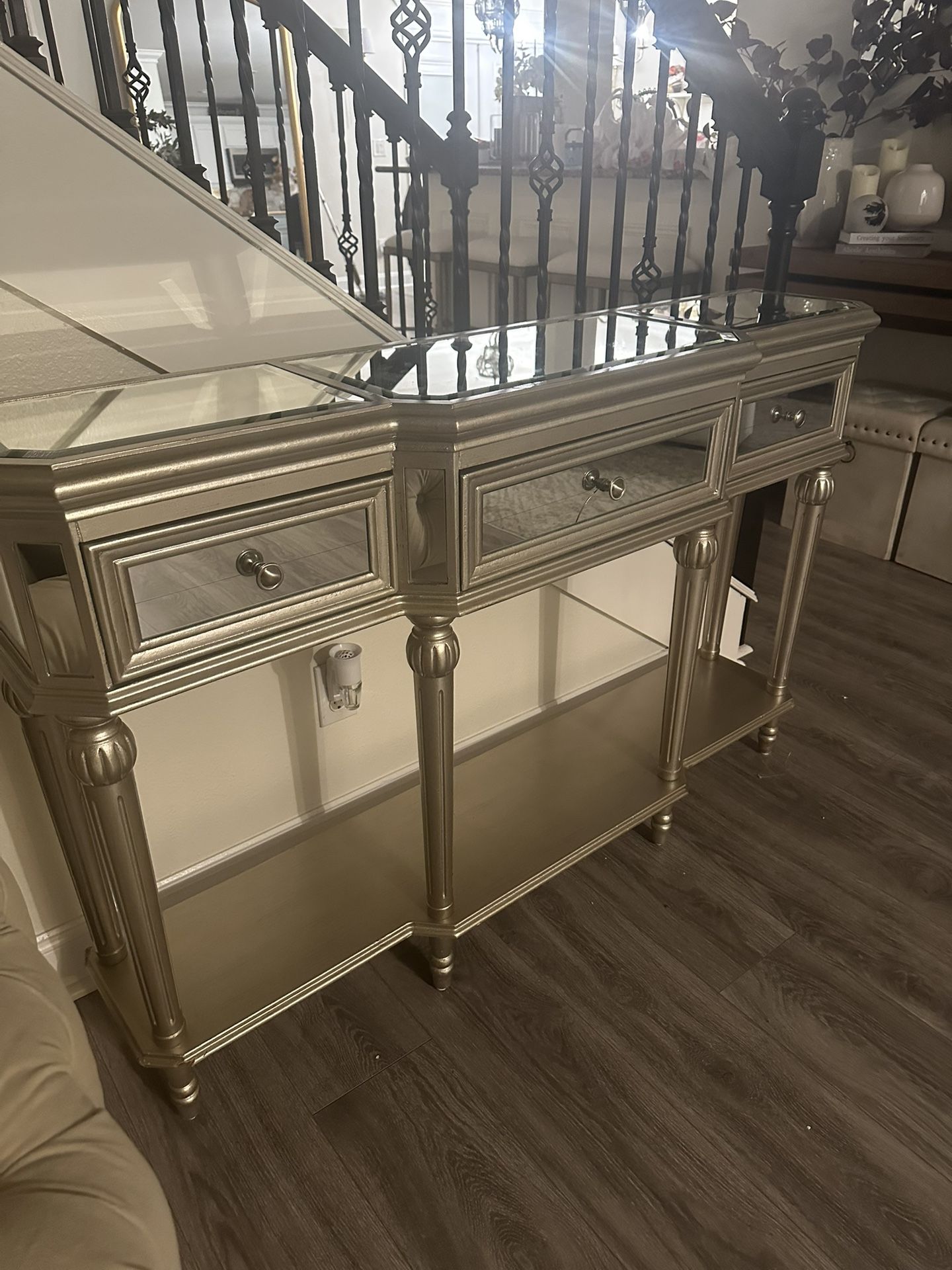 Mirrored Entry Console Table