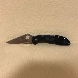 Spyderco Delica 4 Folding Pocket Knife w/ Pocket Clip
