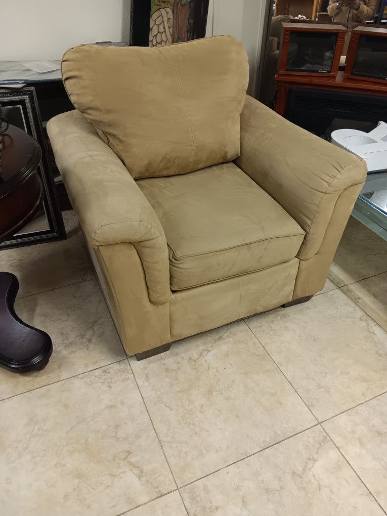 Nice Comfy Accent Chair