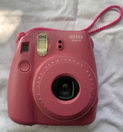 Instant mini 8 with white case