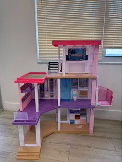 Barbie Dream doll house playset & accessories