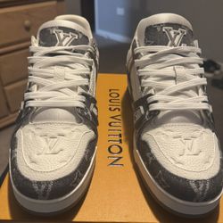 Grey Louis Vuitton (LV) Trainers 
