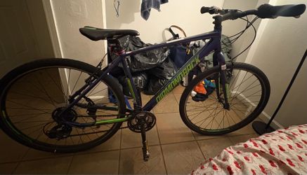 Diamondback Hybrid Bike – Large Frame