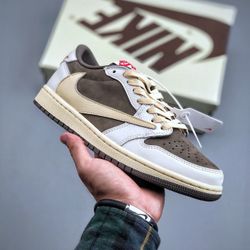 Jordan 1 Low Travis Scott Reverse Mocha 16 