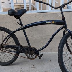 Black Steel Frame Beach Cruiser