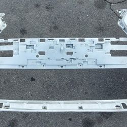 2017 2018 LEXUS IS200T IS350 FRONT BUMPER COVER 