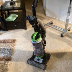 Vacuum Like New