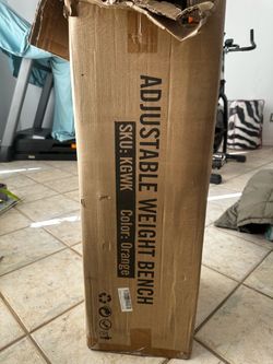 Adjustable weight bench