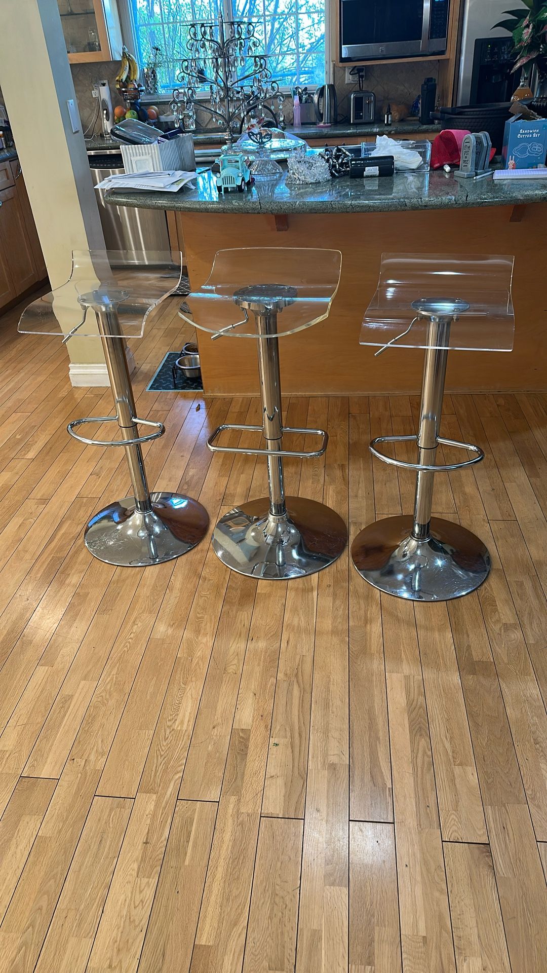 3 Bar Chair Clear And Silver Metallic Base