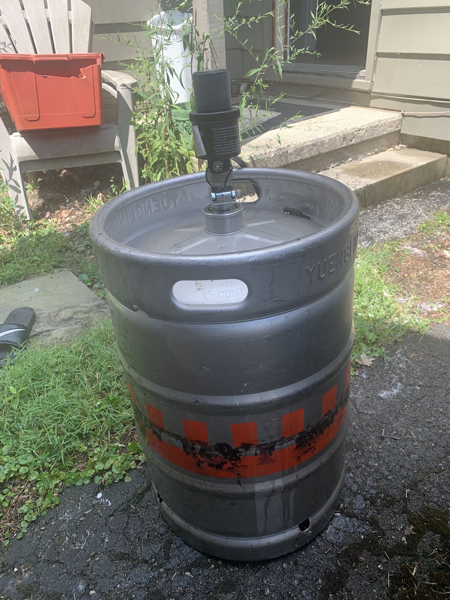 Empty keg and working tap