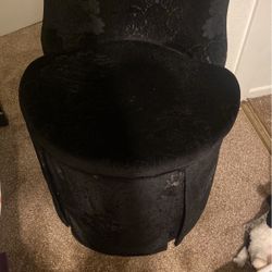 Black Chair With Storage