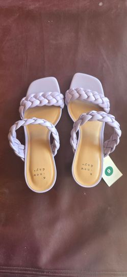 A New Day Lavender Braided Heel Sandals – Size 9 – New
