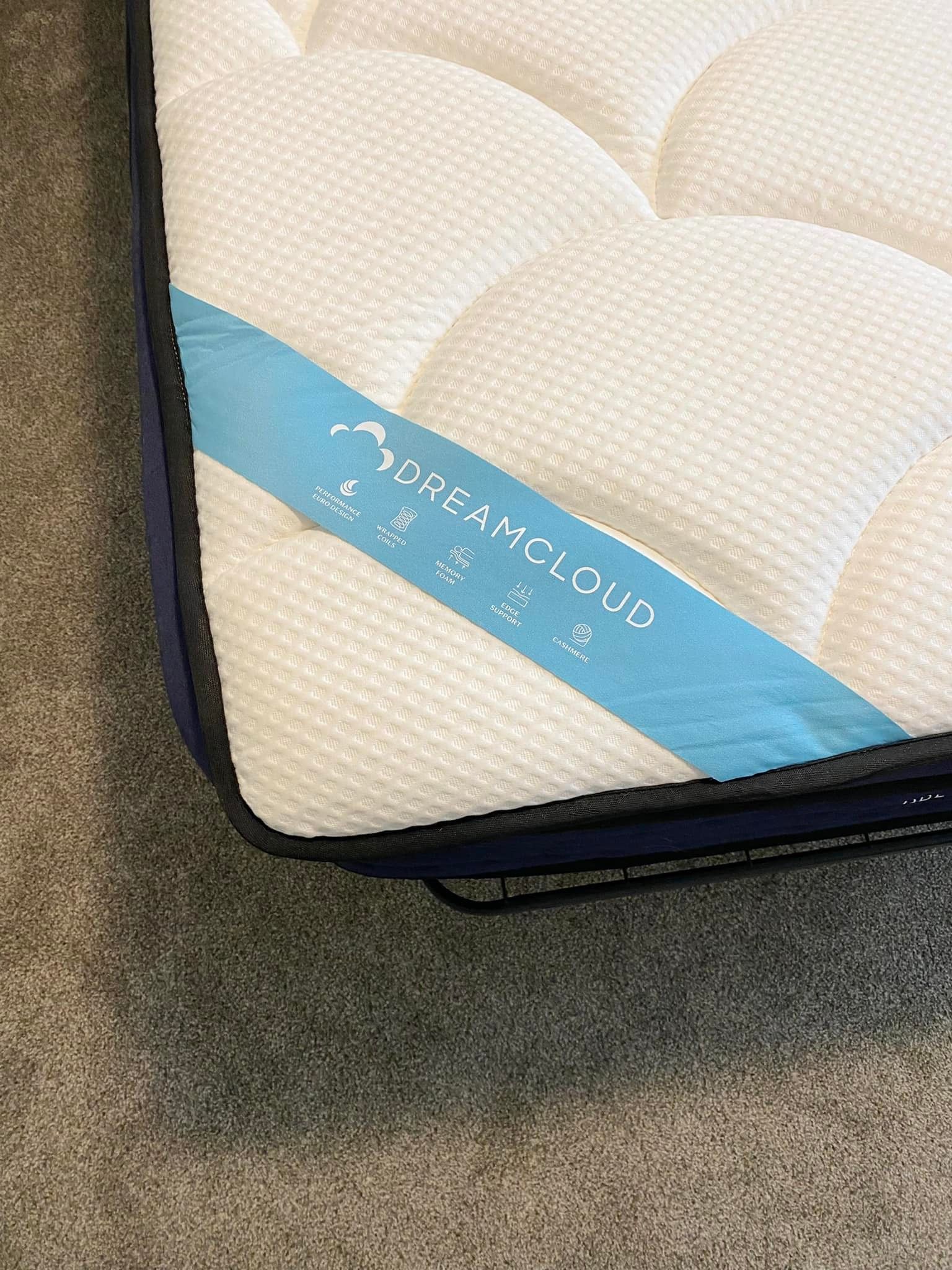 Dreamcloud, DreamCloud Premier Memory Foam Mattress, Twin XL, Like New