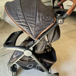 Bolt stroller