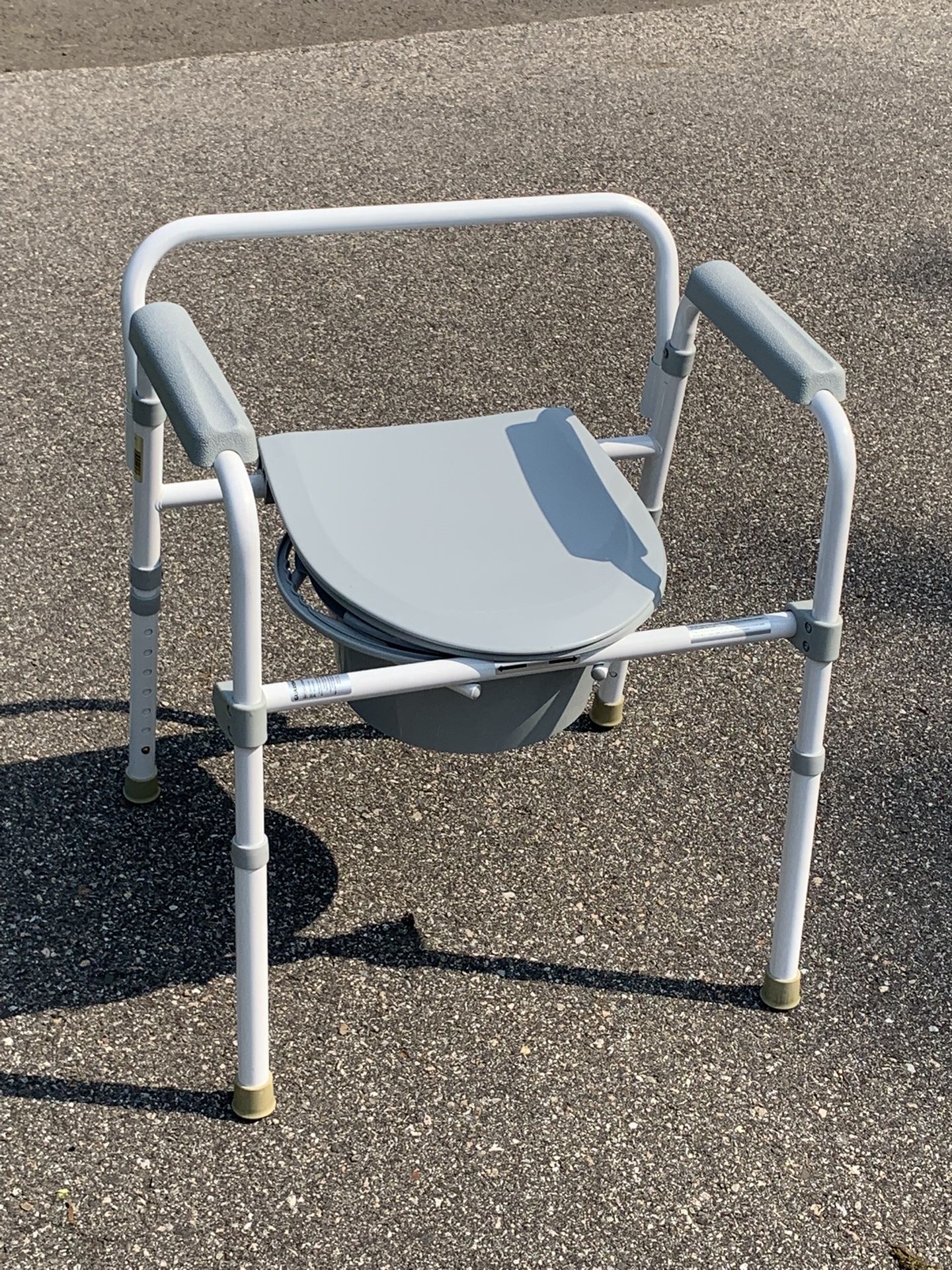 BRAND NEW GUARDIAN PORTABLE COMODE
