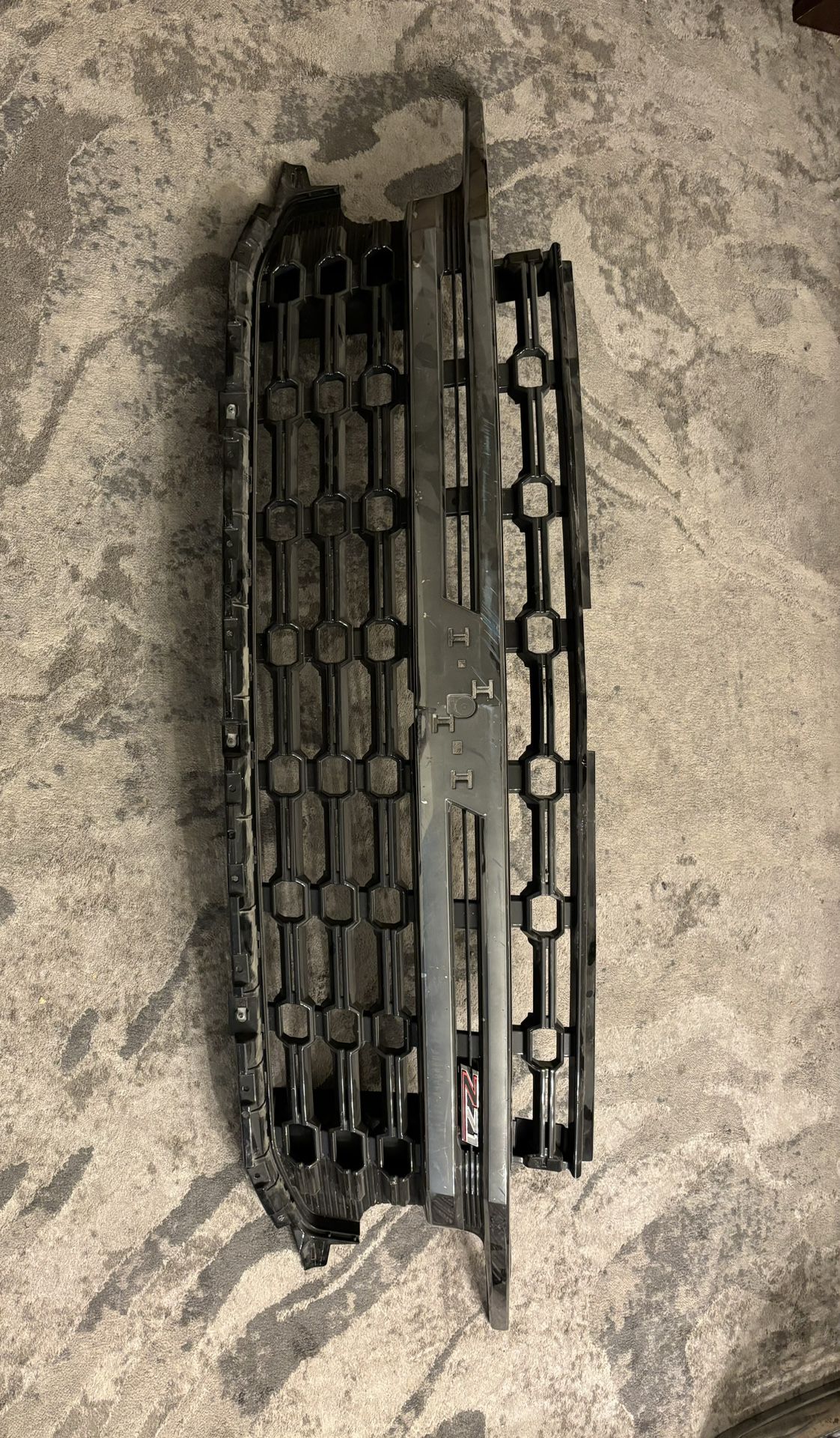 2021-2023 CHEVY TAHOE/SUBURBAN Z71 GRILLE 