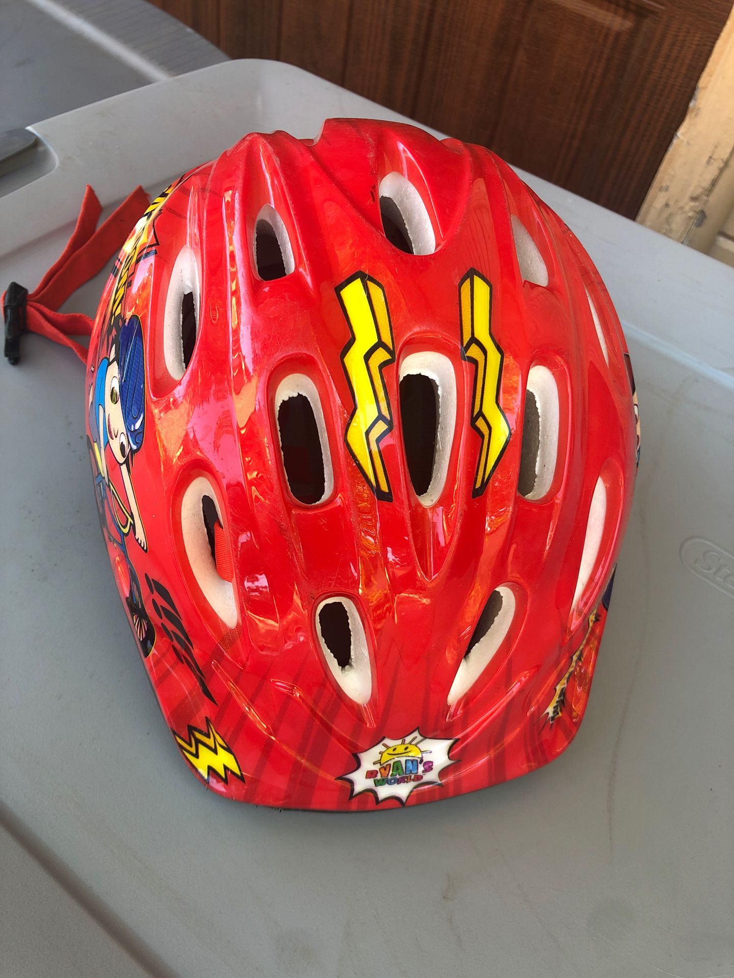 Boys Kids bike helmet size small 3-8 years old