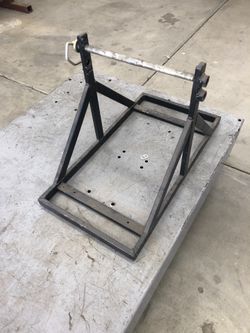 Dirt bike wheel stand