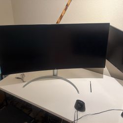 LG UltraWide 40WP95C-W (5120 x 2160) 39.7" 21:9 Curved FreeSync 5K2K HDR IPS Monitor