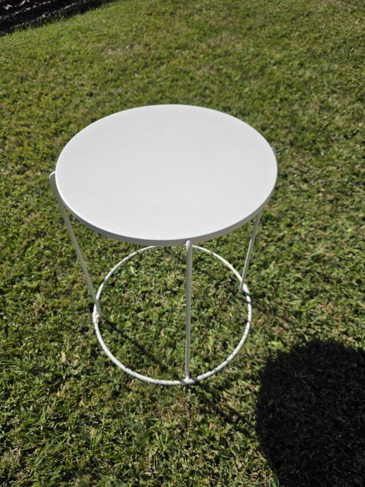 White Side Table / End Table - Indoor/Outdoor