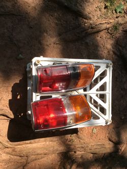 1986 Toyota pickup used tail lights