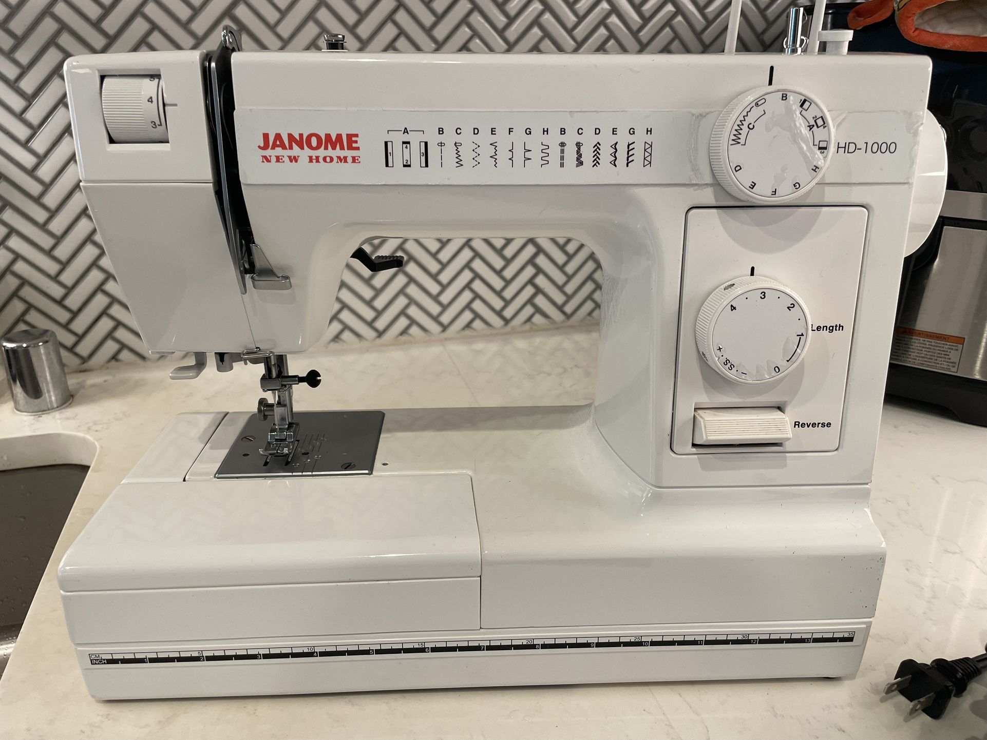 Janome HD-1000 Home Sewing Machine