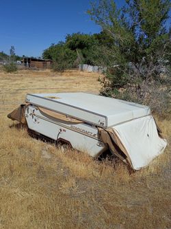 Starcraft camper trailer