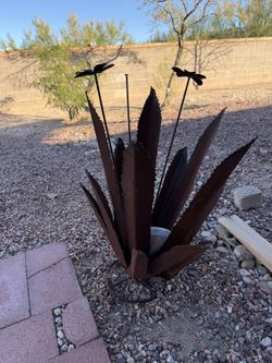 Handcrafted Rustic Metal Agave Arizona Landscape Desert Cactus Metal Yard Art