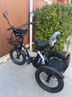 Electric tricycle
