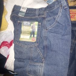 Men's Levi's Signature. 