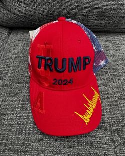 Trump hat
