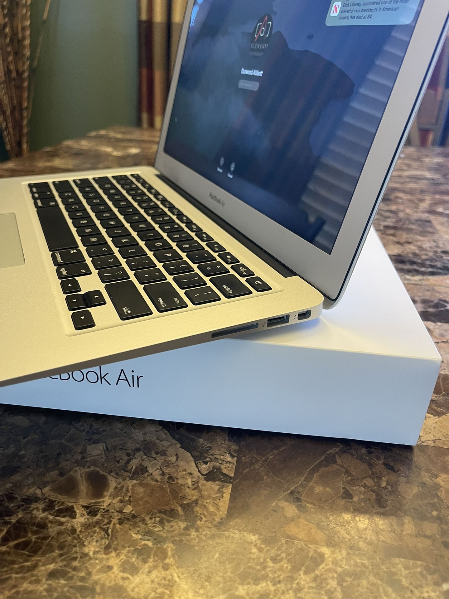Macbook Air 13 Inch 2017