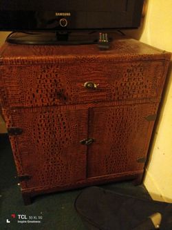 Nightstand dresser