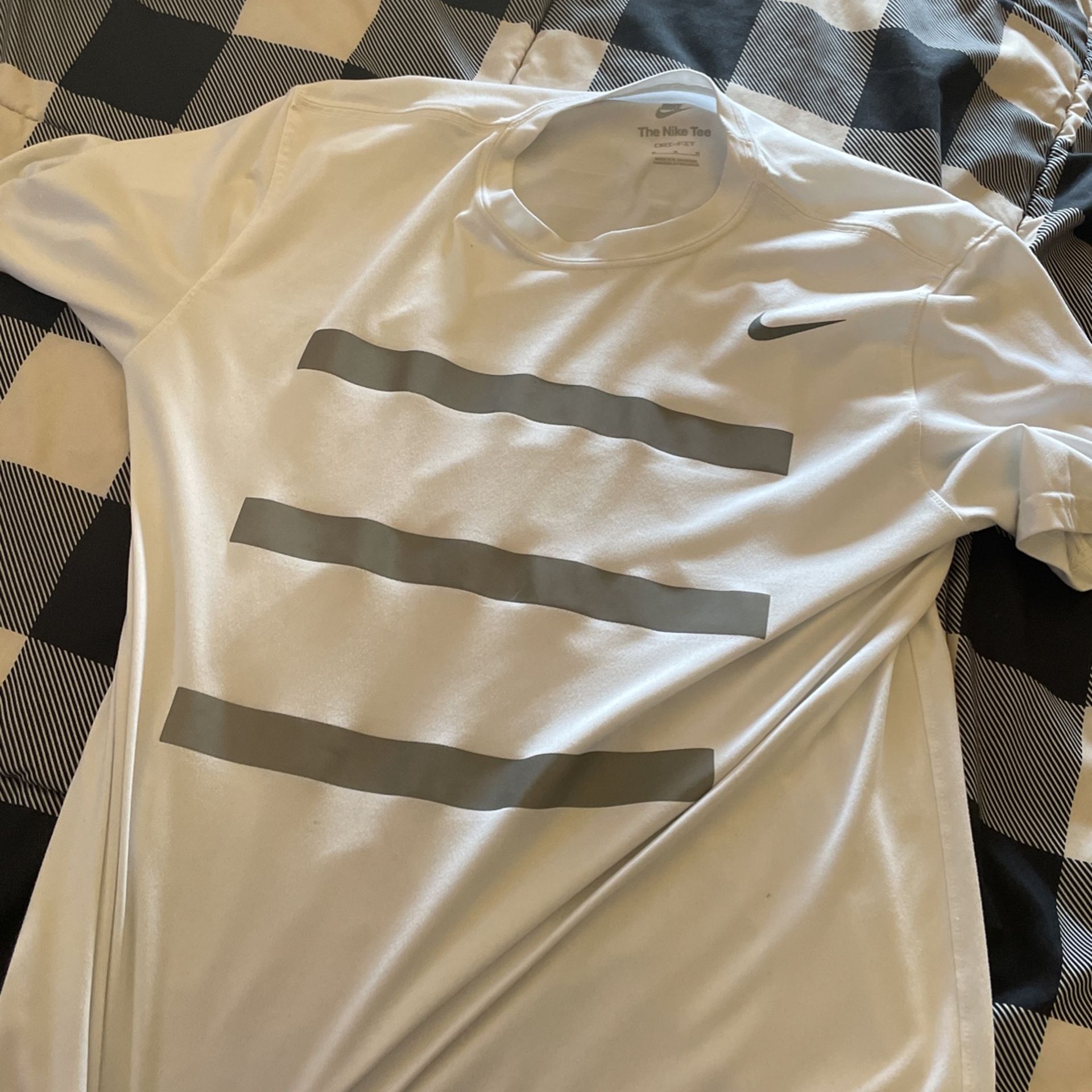 Nike Tee