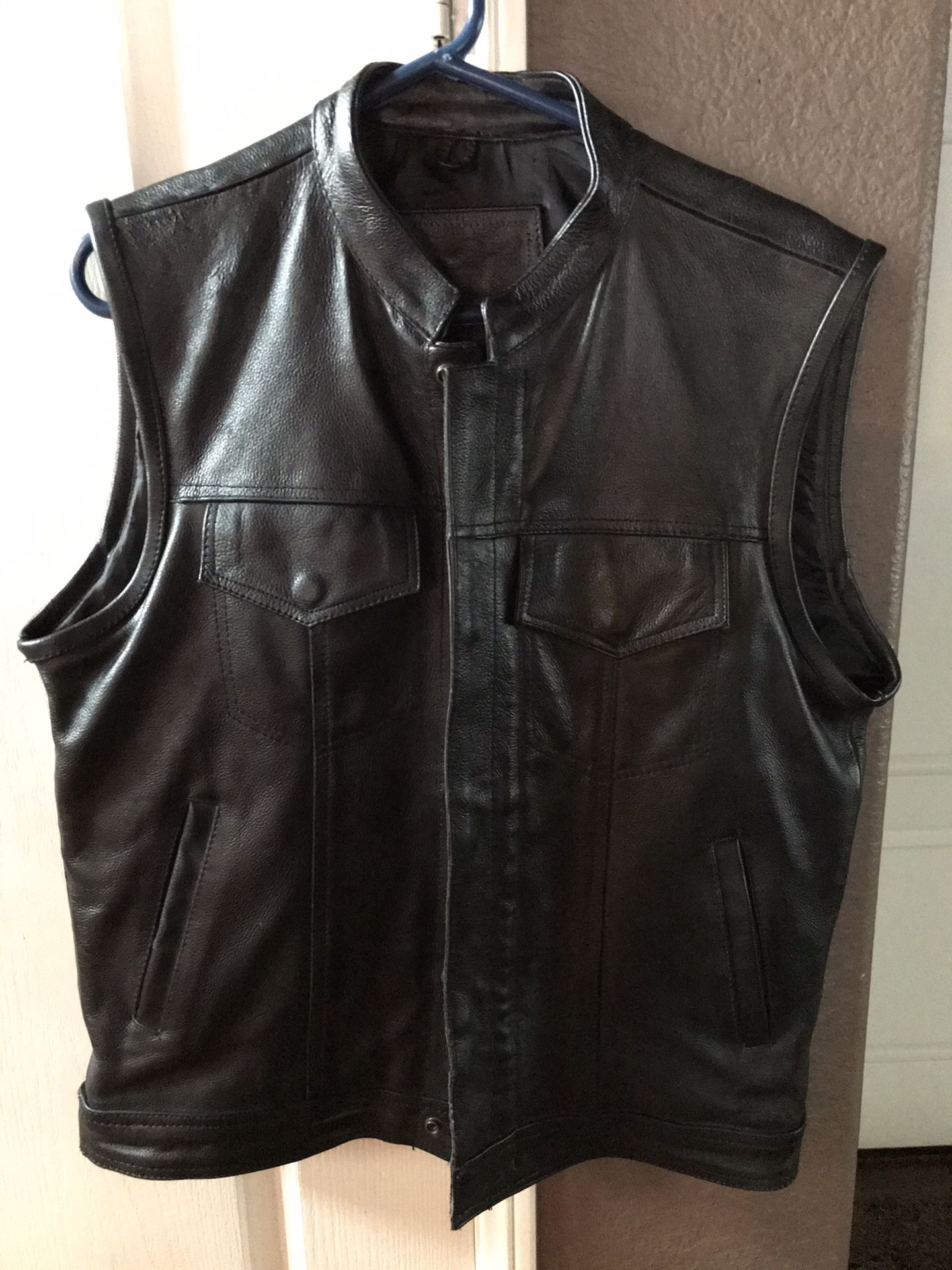 Leather Men’s Motorcycle Vest size Medium