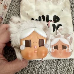 π€ New Pop Mart Crybaby Wild But Cutie Vanila Cutie Plush ( White )