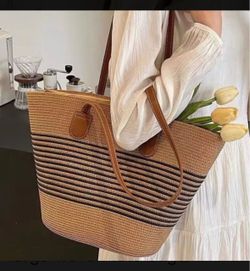 Women's woven tote bag