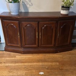 Free Hutch (no Stuff Inside )