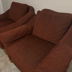 2 Arm Chairs Excellent Condition $95 Both 