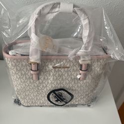 Michael Kors Small Cute Bag 