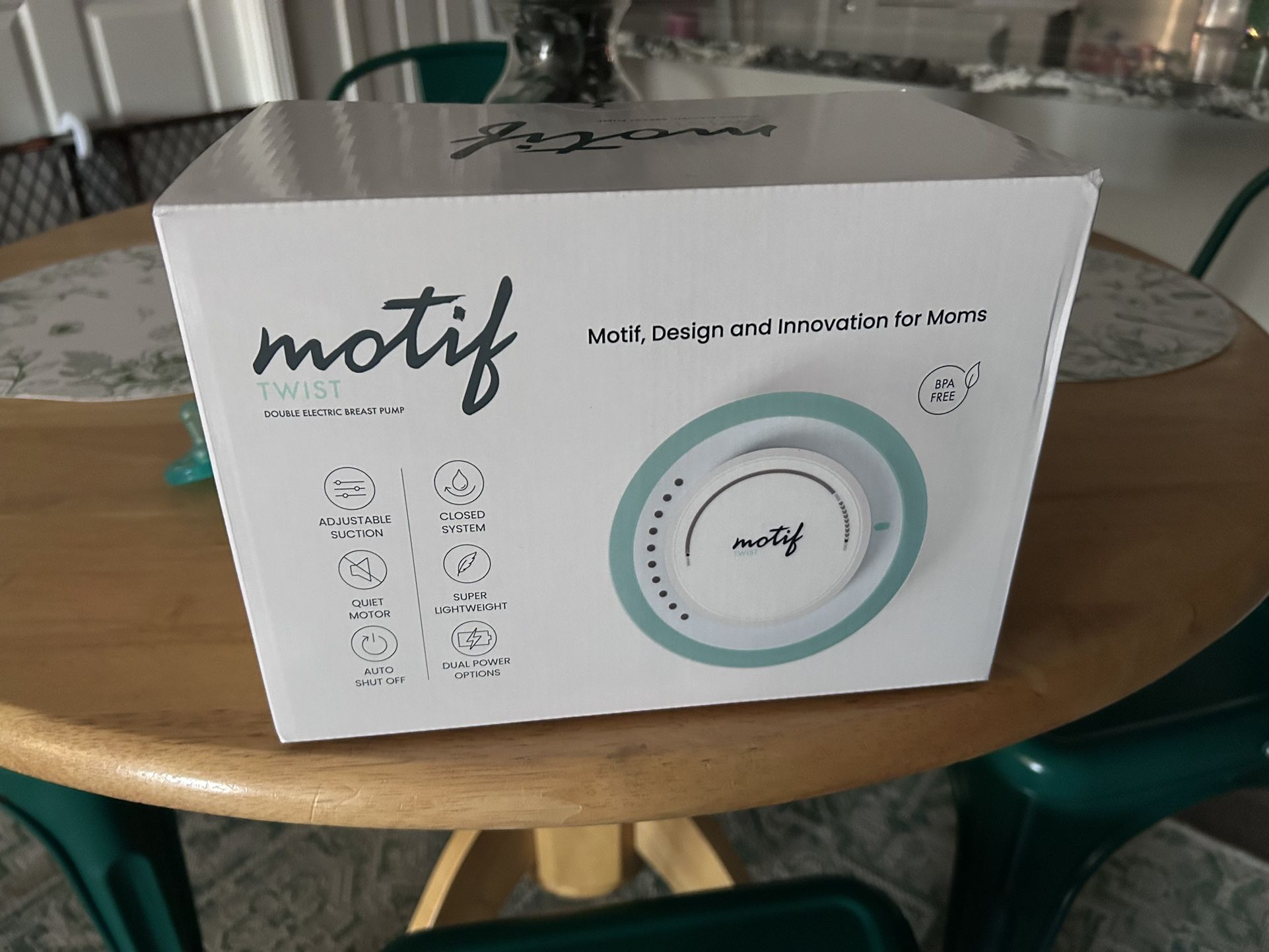 Motif Twist Breast Pump