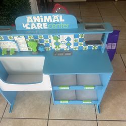 Animal Care Center Pretend Play