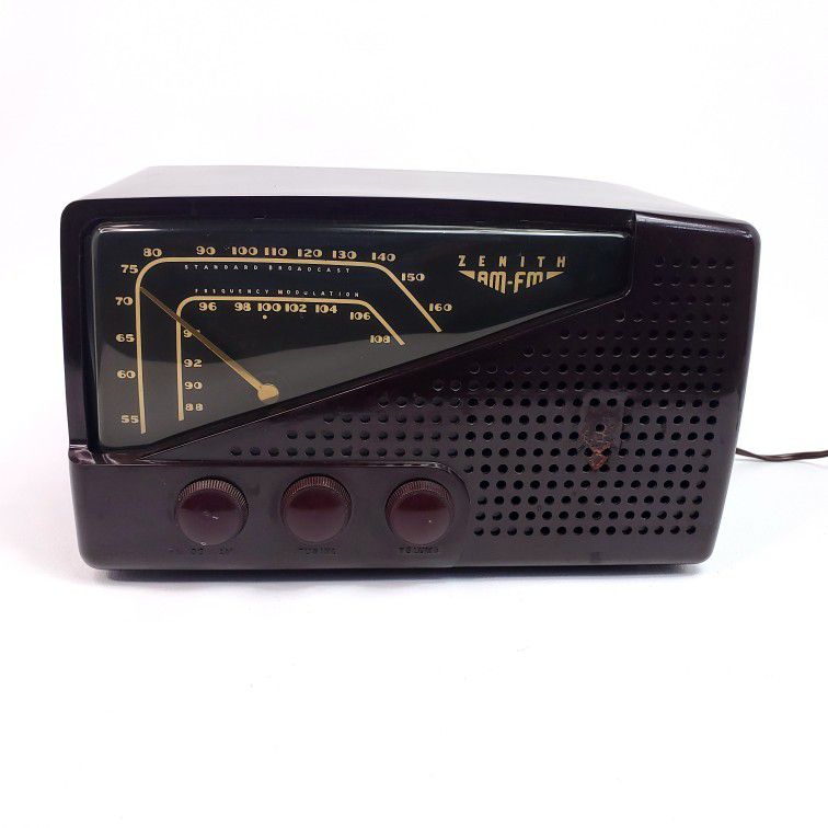 *Works* Vintage Zenith 7H921-Z AM/FM Tube Radio Armstrong System Bakelite Tabletop Rare!