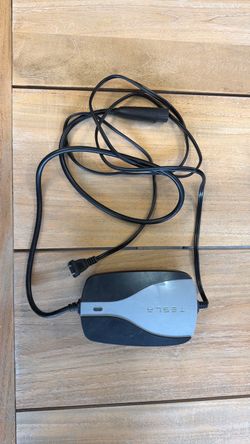 Tesla Model S for Kids Battery Charger - RadioFlyer