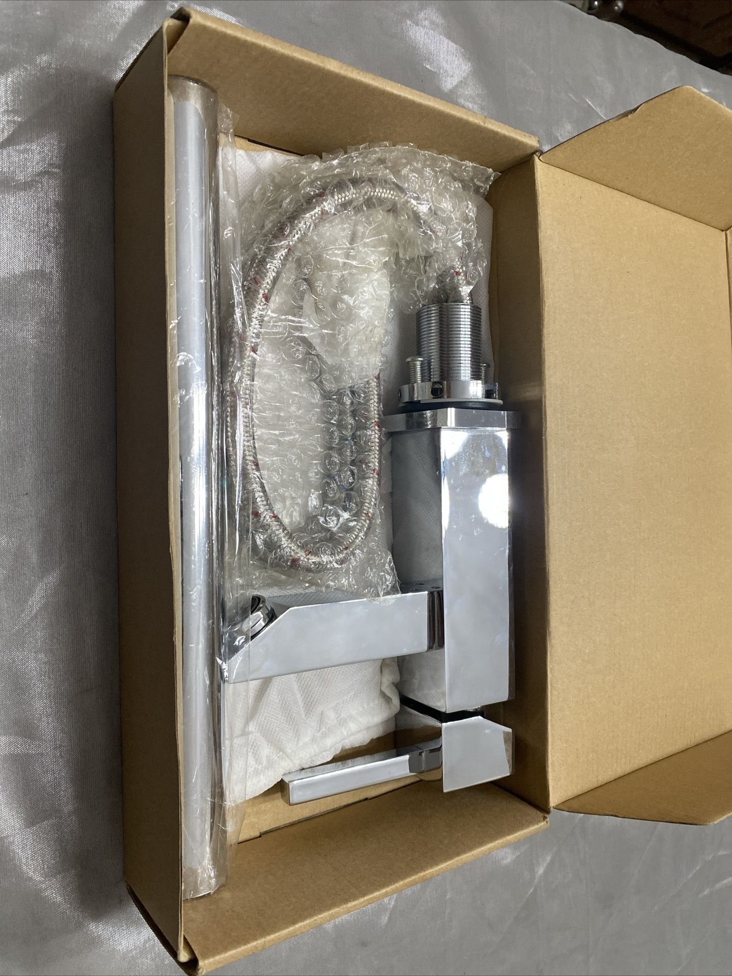 Fresca Single Hole Mount Bathroom Vanity Faucet FFT1030