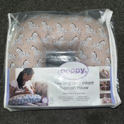 Feeding Infant Pillow