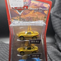 Disney Pixar Cars Gold Mia & Tia, Bling Bling McQueen-Dinoco Dream Gift Pack 