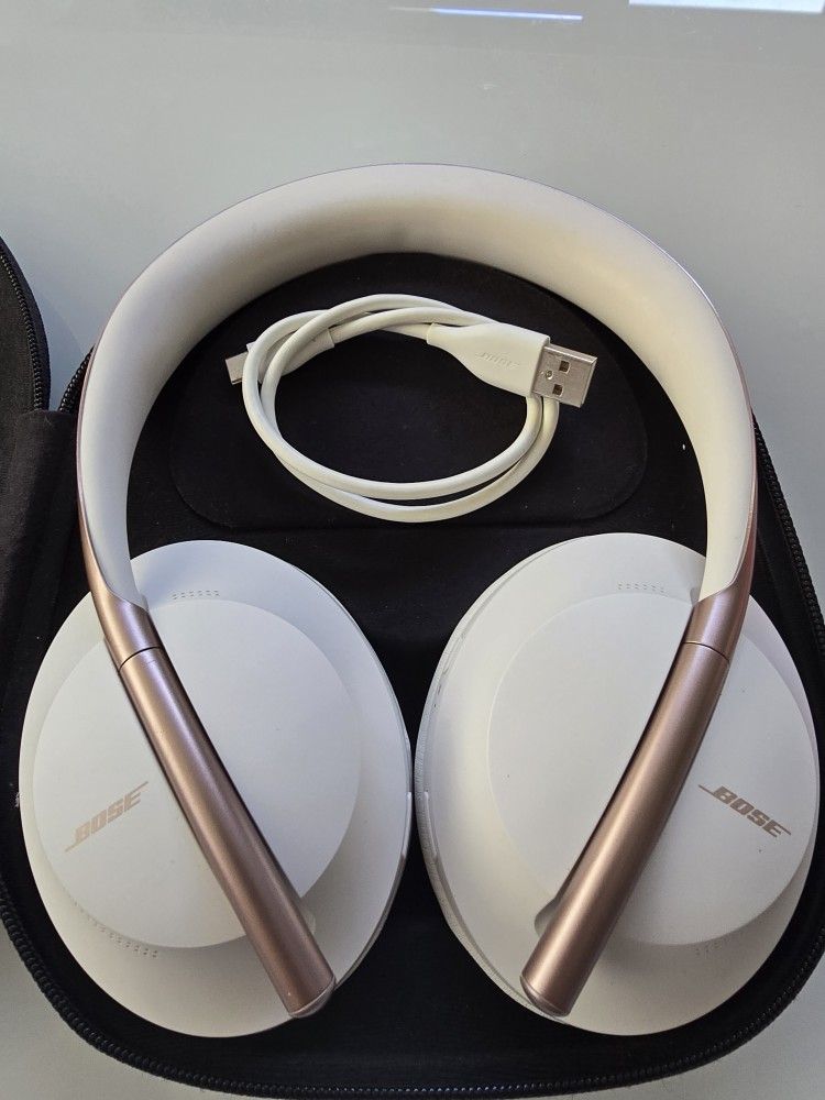 Bose 700 Noise Cancelling Wireless Bluetooth Headphones